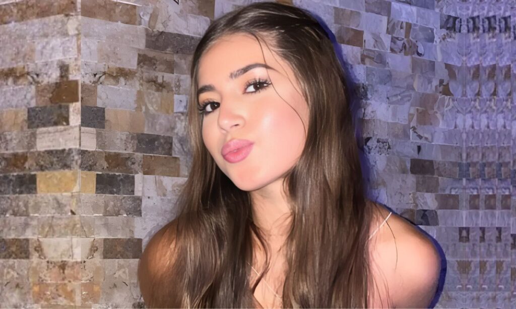 Emarrb Bio, Age, Career, Net Worth, Height, Education, Boyfriend & More